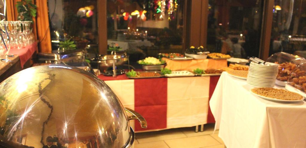 Legend Hotel Biebesheim am Rhein Екстер'єр фото