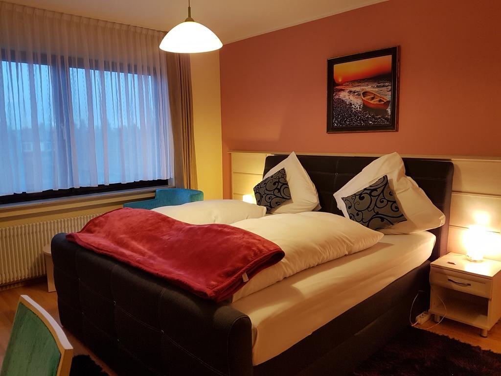 Legend Hotel Biebesheim am Rhein Екстер'єр фото